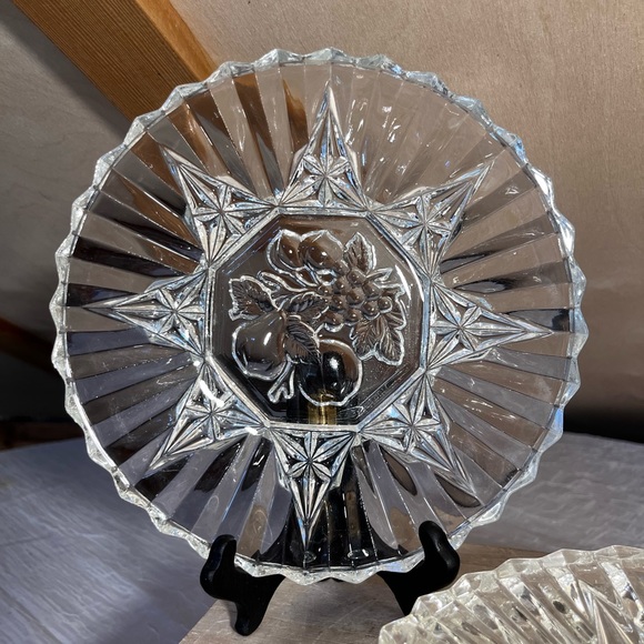 Set of 4 Vintage Federal Glass Pioneer Pattern Clear Glass Luncheon Plates - Picture 2 of 4